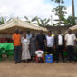 Photo de famille apres la remise du materiel  85x85